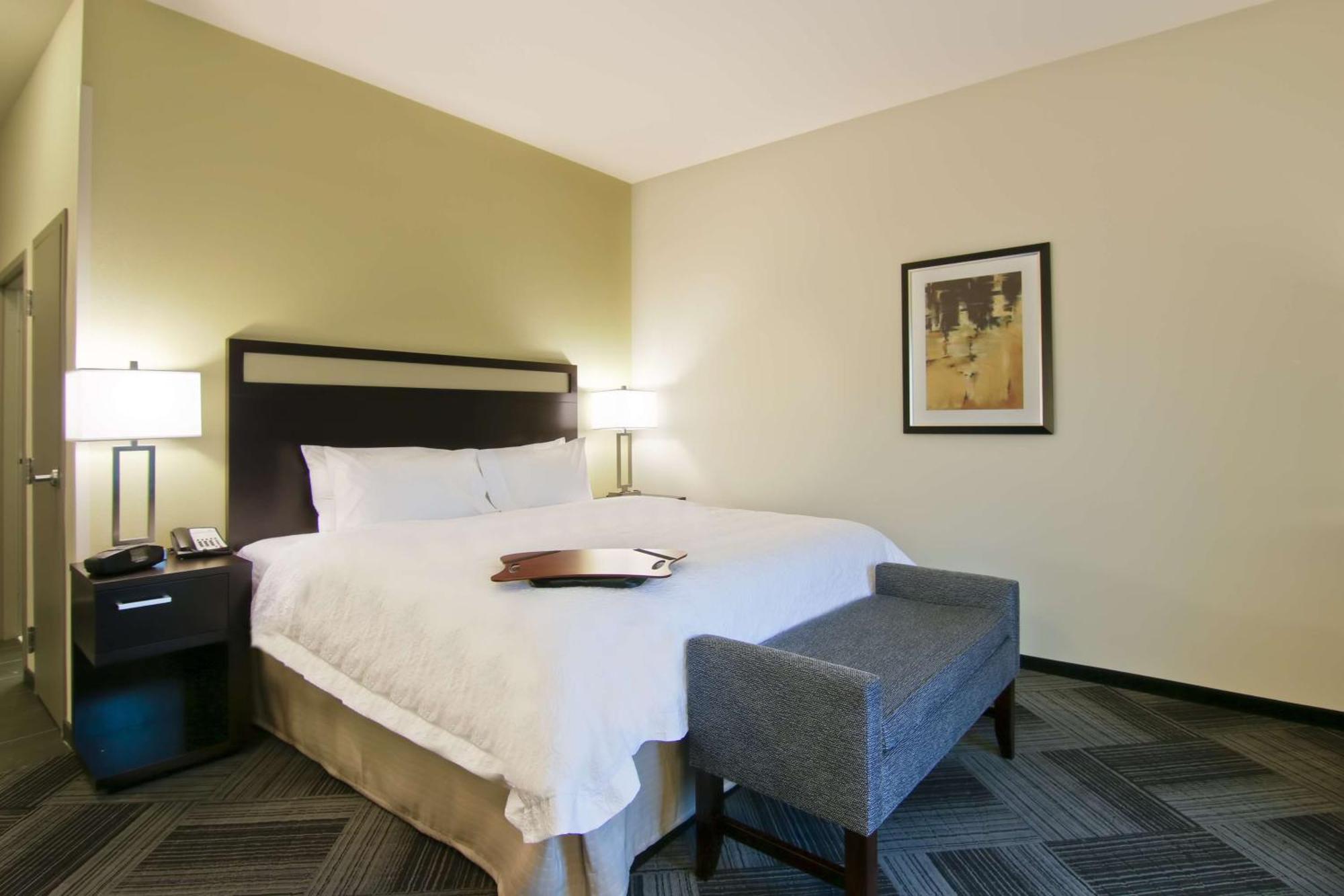 Hampton Inn & Suites Bellevue Downtown/Seattle Екстериор снимка